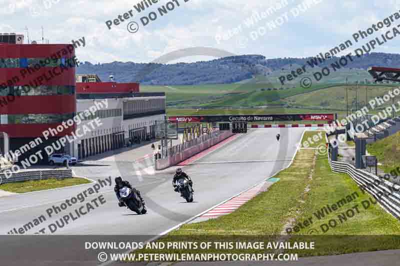 cadwell no limits trackday;cadwell park;cadwell park photographs;cadwell trackday photographs;enduro digital images;event digital images;eventdigitalimages;navarra;no limits trackdays;peter wileman photography;racing digital images;trackday digital images;trackday photos